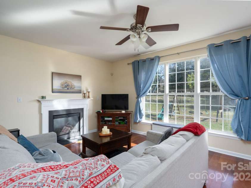 1015 Castle Rock Court, Concord, NC 28025.  MLS# CAR4238661, YatesRealty ID 6468. 