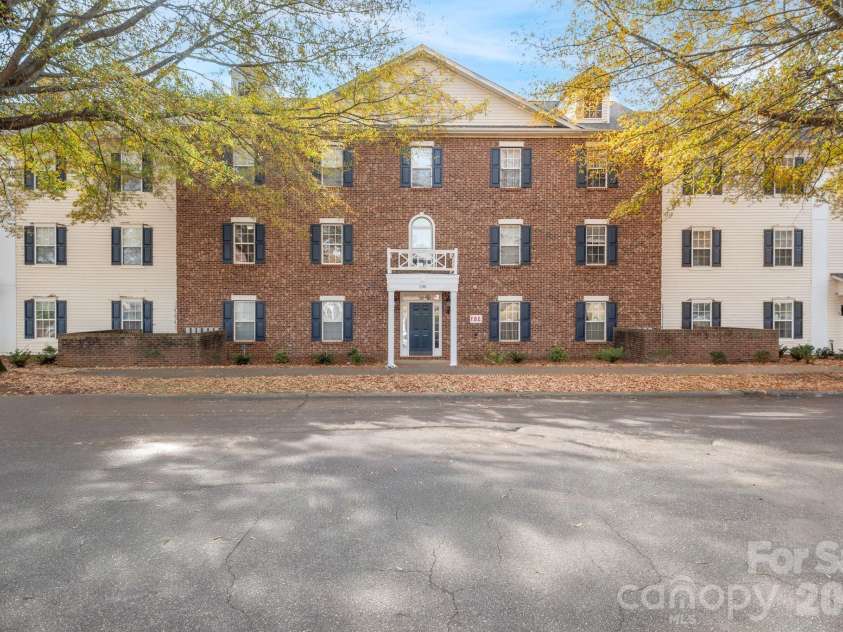 298 Town Park Drive, Advance, NC 27006.  MLS# CAR4340238, YatesRealty ID 6469. 