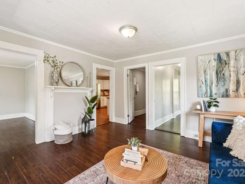 911 Elm Street, Kannapolis, NC 28081.  MLS# CAR4277351, YatesRealty ID 647. 