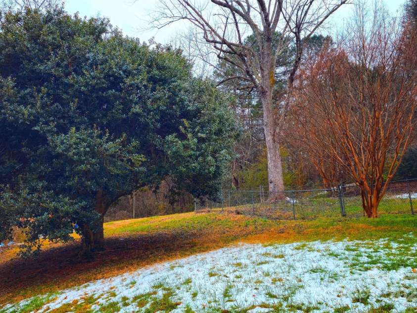 1780 23rd Avenue Lane, Hickory, NC 28601.  MLS# CAR4214899, YatesRealty ID 6470. 