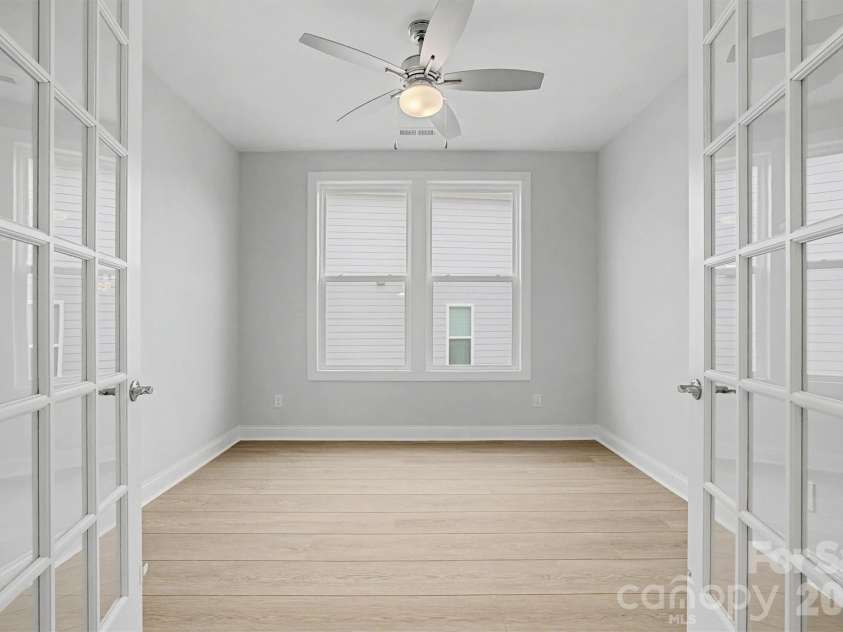 1095 Wylie Falls Lane, York, SC 29745.  MLS# CAR4338710, YatesRealty ID 6472. 