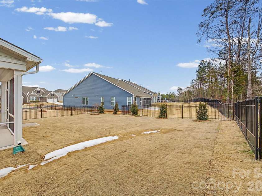 1095 Wylie Falls Lane, York, SC 29745.  MLS# CAR4338710, YatesRealty ID 6472. 