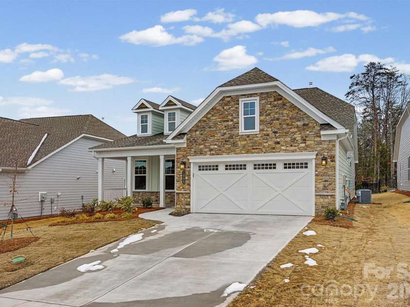 1095 Wylie Falls Lane, York, SC 29745.  MLS# CAR4338710, YatesRealty ID 6472. 