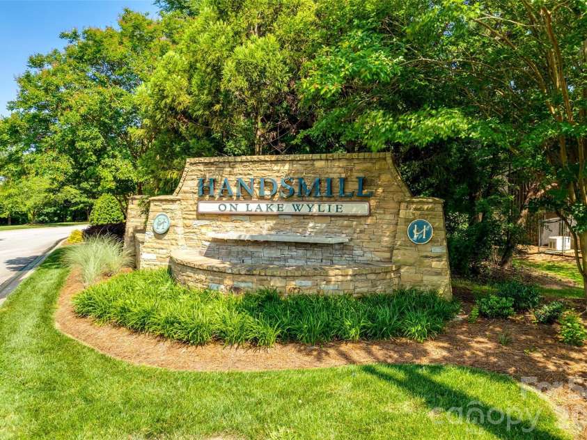 1095 Wylie Falls Lane, York, SC 29745.  MLS# CAR4338710, YatesRealty ID 6472. 