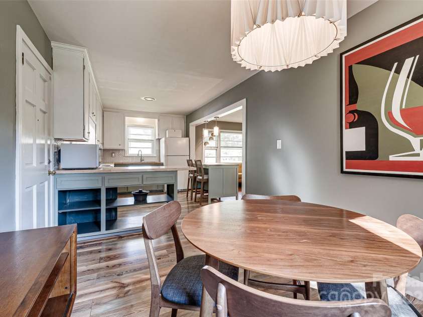 501 8th Avenue, Conover, NC 28613.  MLS# CAR4244722, YatesRealty ID 6472. 