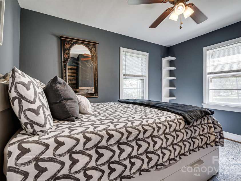 501 8th Avenue, Conover, NC 28613.  MLS# CAR4244722, YatesRealty ID 6472. 