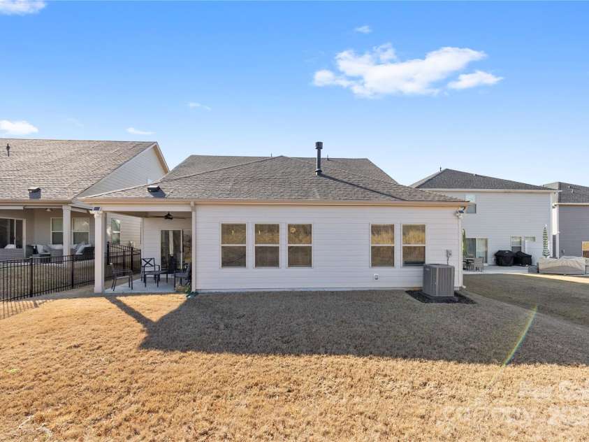 11608 Solstice Way, Huntersville, NC 28078.  MLS# CAR4196627, YatesRealty ID 6473. 