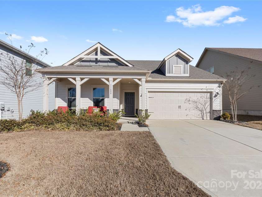 11608 Solstice Way, Huntersville, NC 28078.  MLS# CAR4196627, YatesRealty ID 6473. 