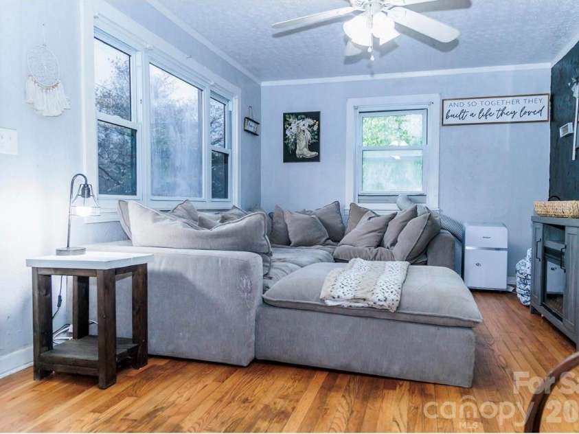 119 Collins Avenue, Forest City, NC 28043.  MLS# CAR4355548, YatesRealty ID 6474. 