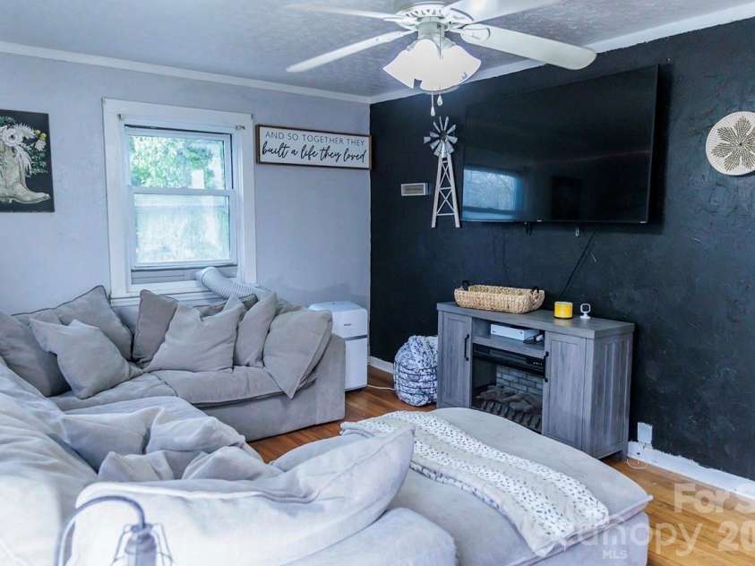 119 Collins Avenue, Forest City, NC 28043.  MLS# CAR4355548, YatesRealty ID 6474. 