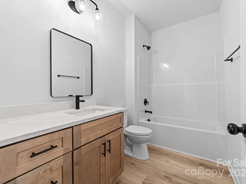 1300 Eddie Street, Gastonia, NC 28054.  MLS# CAR4203364, YatesRealty ID 6474. 