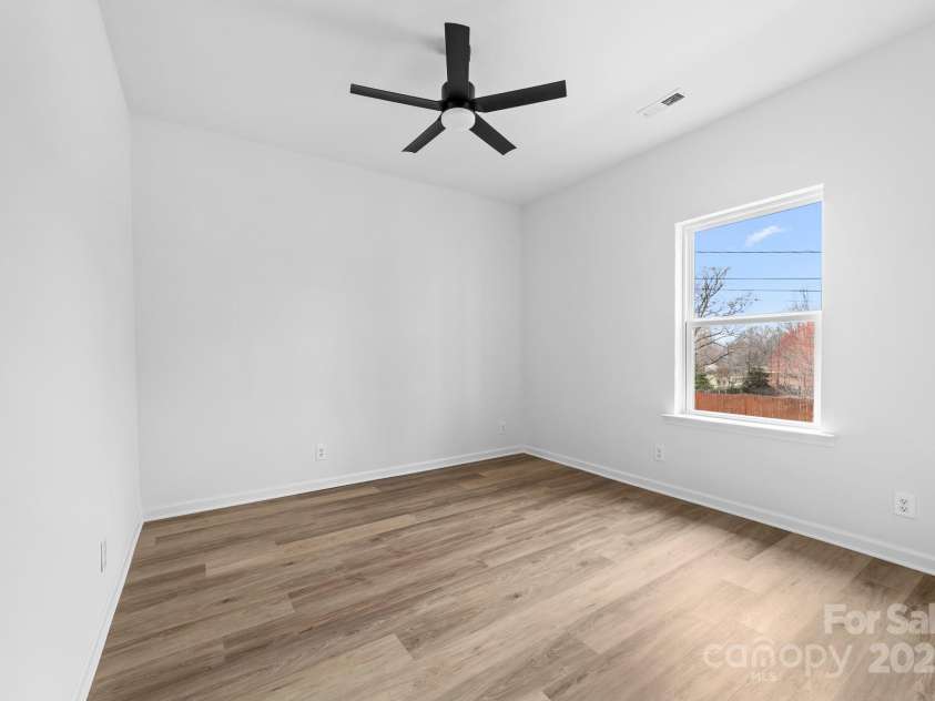 1300 Eddie Street, Gastonia, NC 28054.  MLS# CAR4203364, YatesRealty ID 6474. 