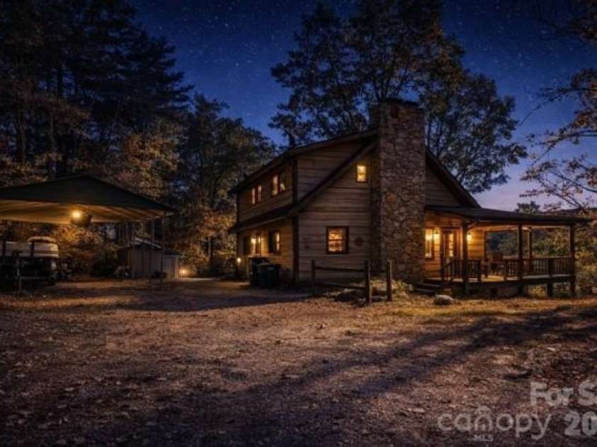 310 Log Gap Road, Fairview, NC 28730.  MLS# CAR4310874, YatesRealty ID 6475. 