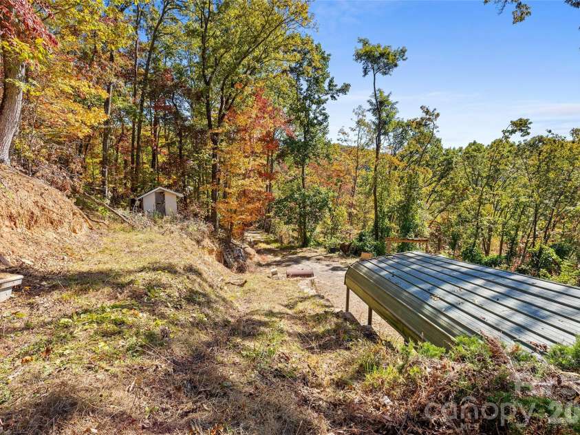 310 Log Gap Road, Fairview, NC 28730.  MLS# CAR4310874, YatesRealty ID 6475. 