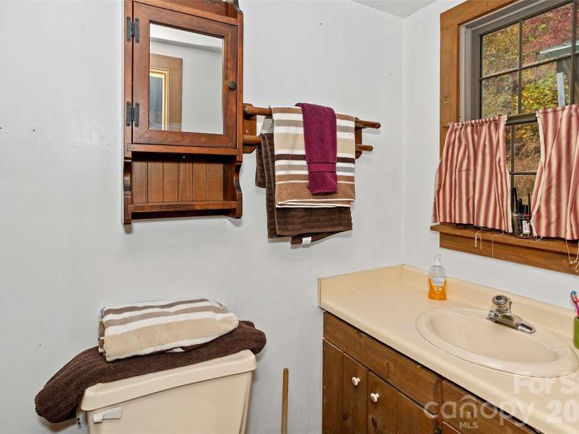 310 Log Gap Road, Fairview, NC 28730.  MLS# CAR4310874, YatesRealty ID 6475. 