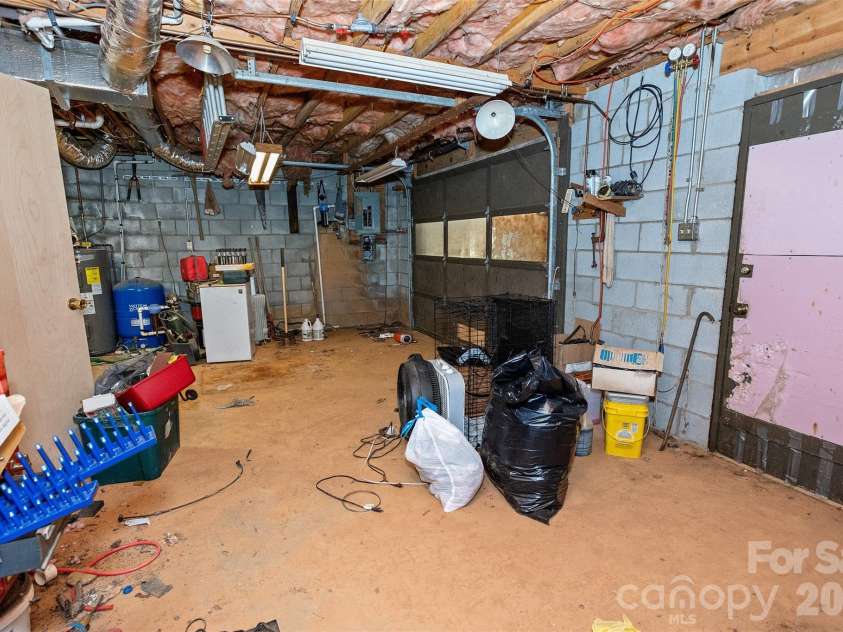 310 Log Gap Road, Fairview, NC 28730.  MLS# CAR4310874, YatesRealty ID 6475. 