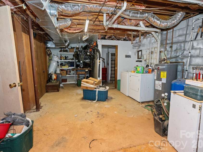 310 Log Gap Road, Fairview, NC 28730.  MLS# CAR4310874, YatesRealty ID 6475. 