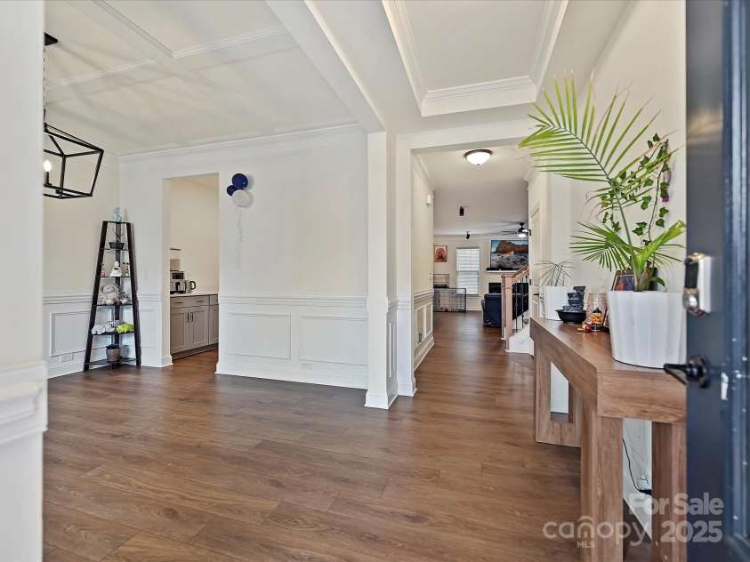 4606 Gatesmills Avenue, Charlotte, NC 28213.  MLS# CAR4245045, YatesRealty ID 6476. 