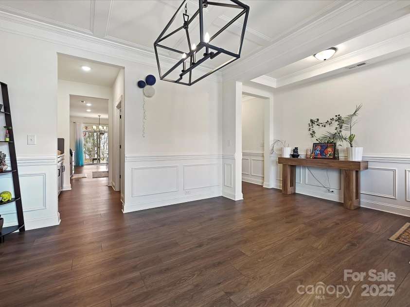 4606 Gatesmills Avenue, Charlotte, NC 28213.  MLS# CAR4245045, YatesRealty ID 6476. 