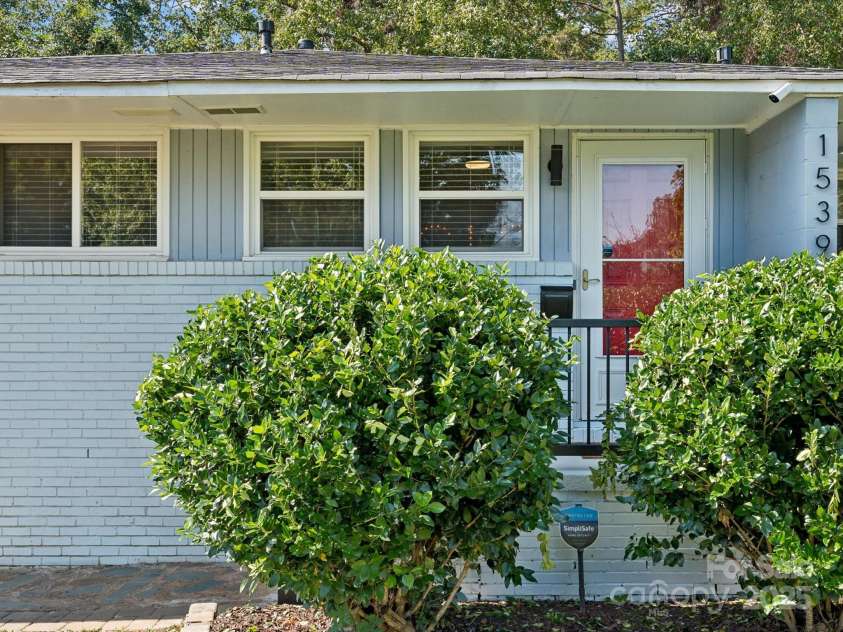 1539 Walton Road, Charlotte, NC 28208.  MLS# CAR4240358, YatesRealty ID 6477. Unit 1539