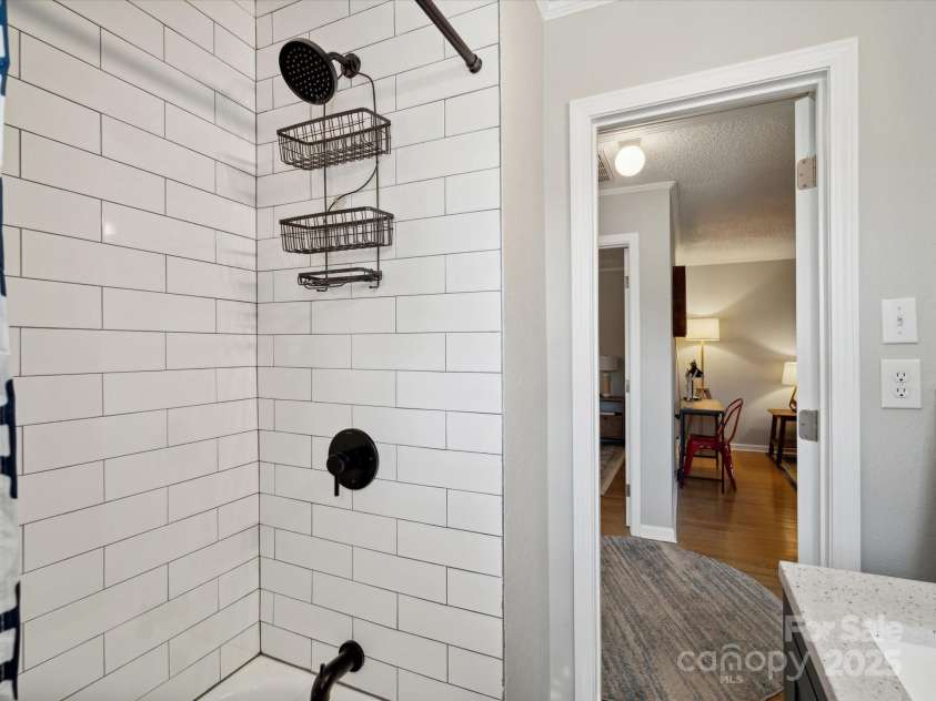 1539 Walton Road, Charlotte, NC 28208.  MLS# CAR4240358, YatesRealty ID 6477. Unit 1539