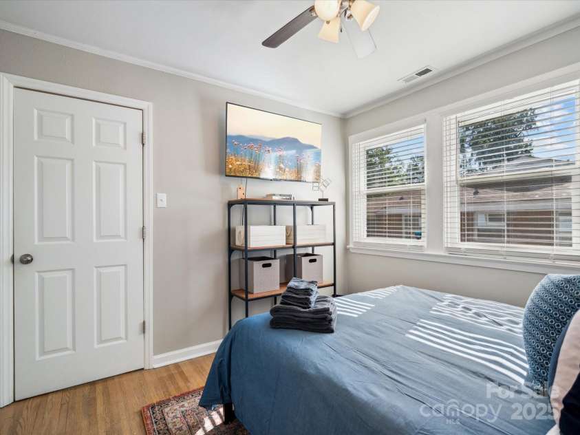 1539 Walton Road, Charlotte, NC 28208.  MLS# CAR4240358, YatesRealty ID 6477. Unit 1539