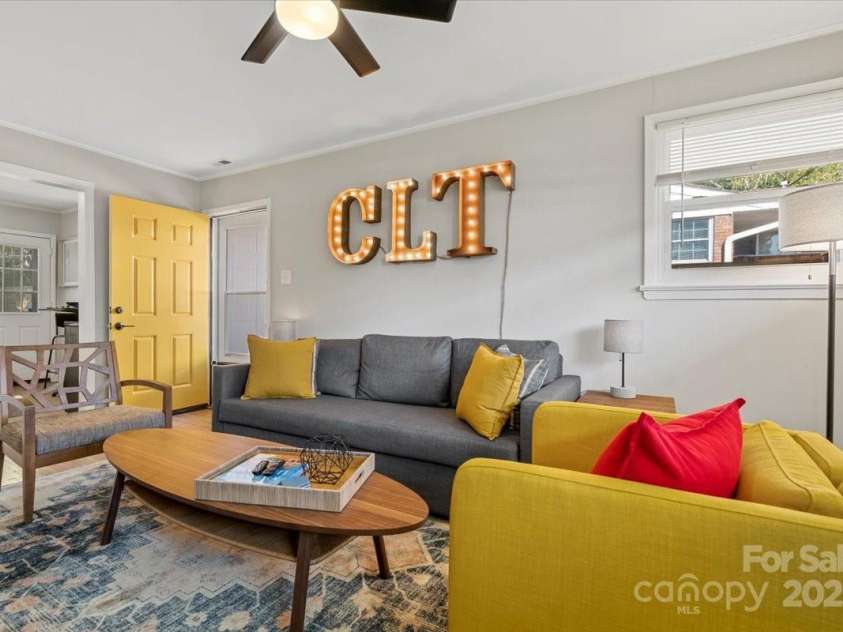 1539 Walton Road, Charlotte, NC 28208.  MLS# CAR4240358, YatesRealty ID 6477. Unit 1541