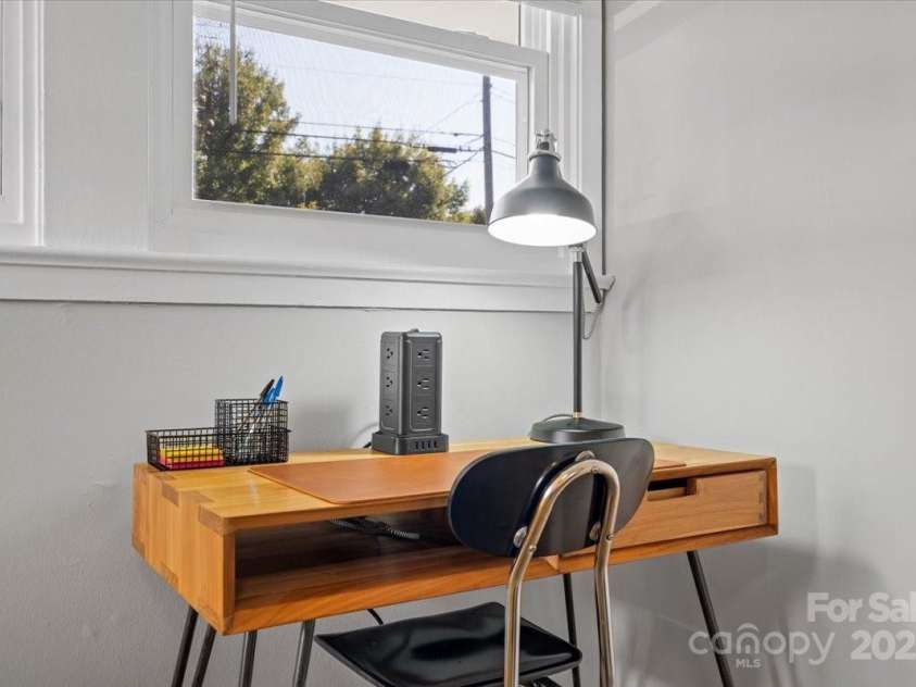 1539 Walton Road, Charlotte, NC 28208.  MLS# CAR4240358, YatesRealty ID 6477. Unit 1541