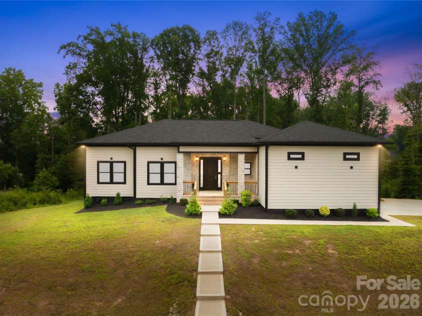 2004 Plain Field Drive, Bessemer City, NC 28016.  MLS# CAR4400406, YatesRealty ID 6477. 