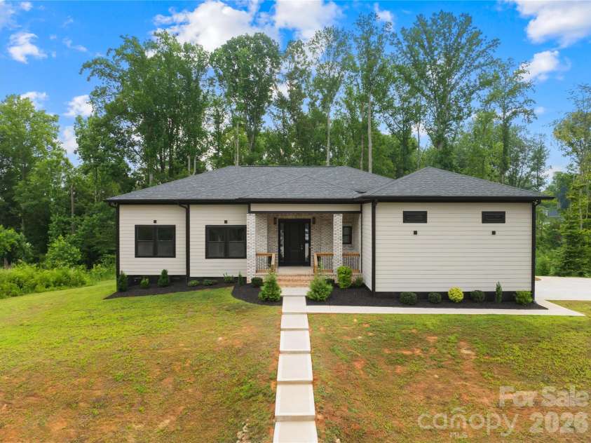 2004 Plain Field Drive, Bessemer City, NC 28016.  MLS# CAR4400406, YatesRealty ID 6477. 