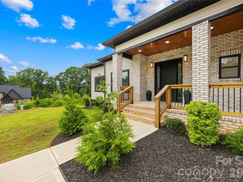 2004 Plain Field Drive, Bessemer City, NC 28016.  MLS# CAR4400406, YatesRealty ID 6477. 