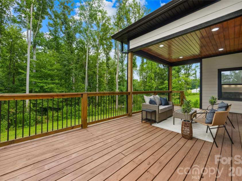 2004 Plain Field Drive, Bessemer City, NC 28016.  MLS# CAR4400406, YatesRealty ID 6477. 