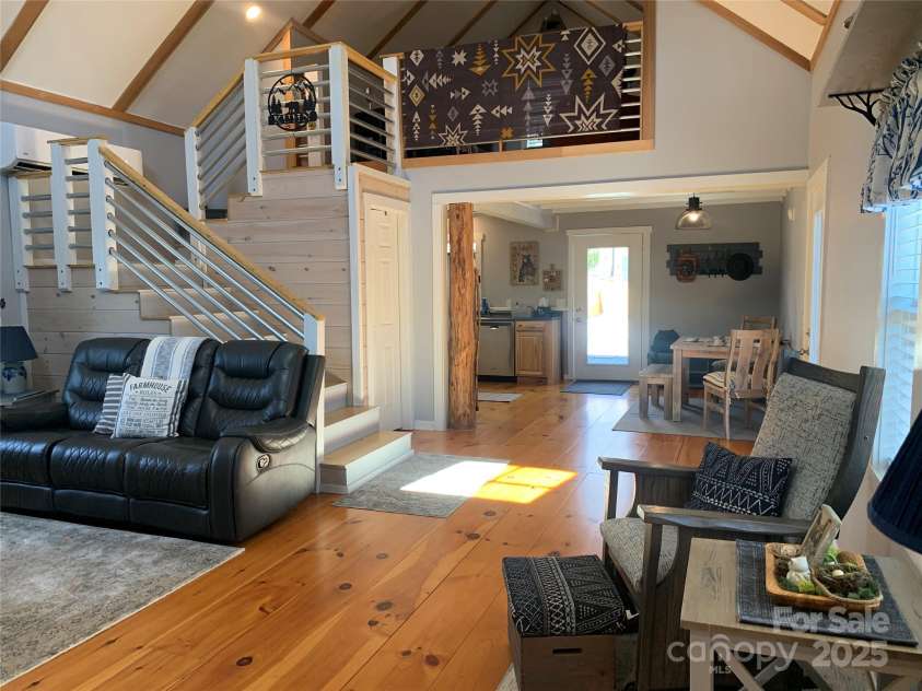 549 Moonlight Trail, Bryson City, NC 28713.  MLS# CAR4241267, YatesRealty ID 6478. 