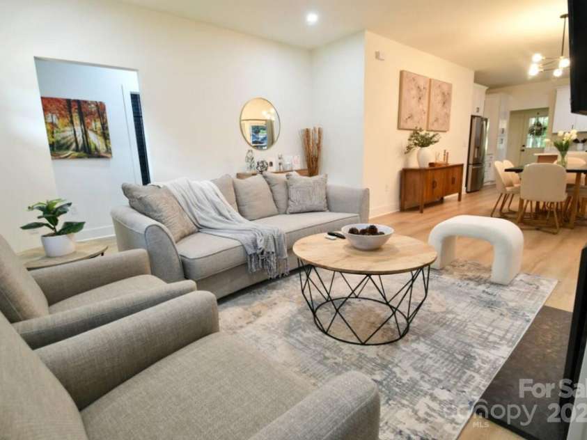 1055 Wellman Street, Gastonia, NC 28054.  MLS# CAR4320447, YatesRealty ID 648. Welcome Home