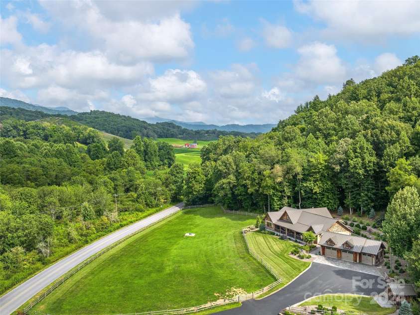 1279 Raccoon Road, Waynesville, NC 28786.  MLS# CAR4192263, YatesRealty ID 648. 