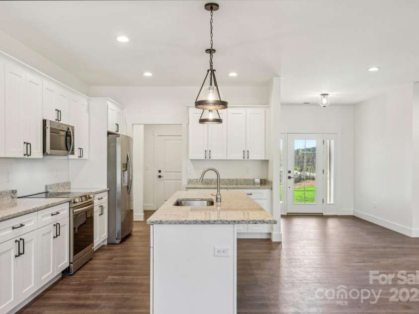 35 Haywood Park Drive, Hendersonville, NC 28791.  MLS# CAR4160719, YatesRealty ID 648. 