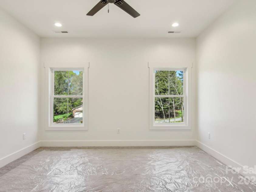 35 Haywood Park Drive, Hendersonville, NC 28791.  MLS# CAR4160719, YatesRealty ID 648. 