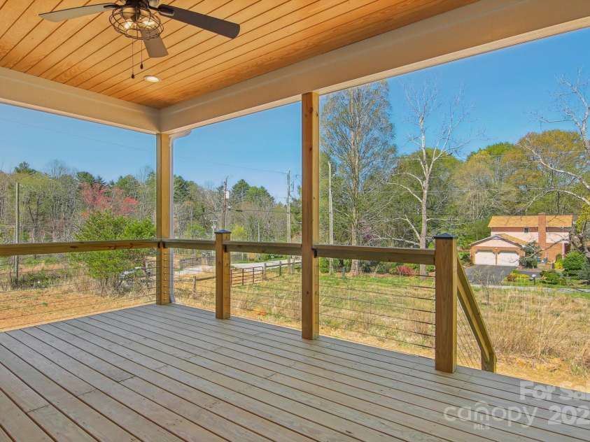 35 Haywood Park Drive, Hendersonville, NC 28791.  MLS# CAR4160719, YatesRealty ID 648. 