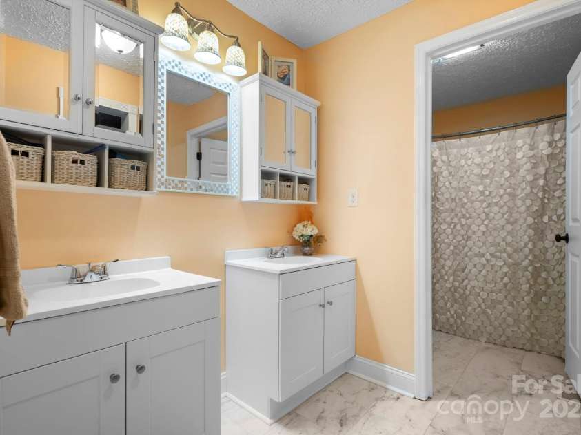 1514 Ring Tail Road, Claremont, NC 28610.  MLS# CAR4310384, YatesRealty ID 6480. 