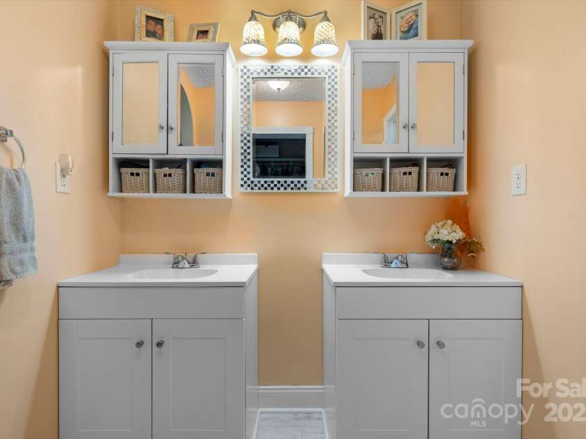 1514 Ring Tail Road, Claremont, NC 28610.  MLS# CAR4310384, YatesRealty ID 6480. 