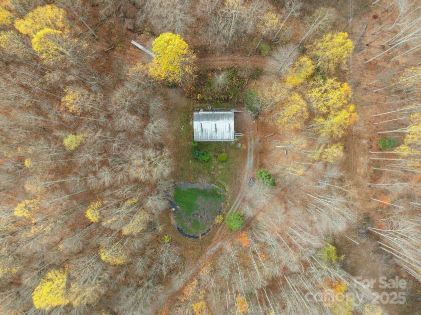 61 Doe Loop, Hot Springs, NC 28743.  MLS# CAR4295989, YatesRealty ID 6481. 