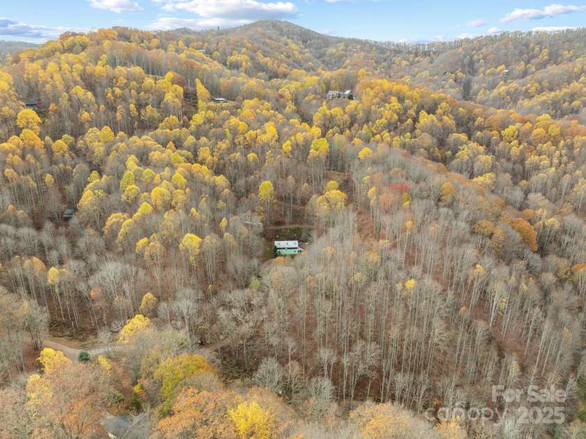 61 Doe Loop, Hot Springs, NC 28743.  MLS# CAR4295989, YatesRealty ID 6481. 