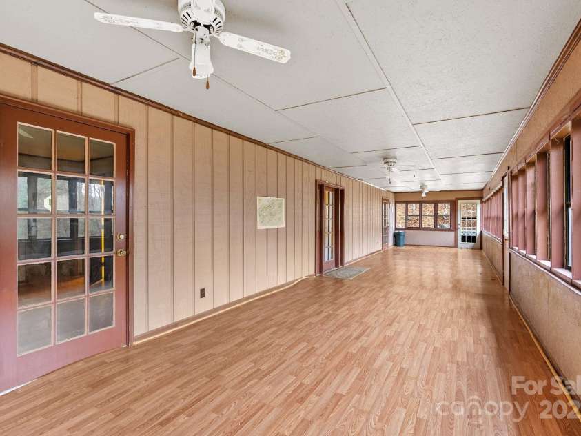 61 Doe Loop, Hot Springs, NC 28743.  MLS# CAR4295989, YatesRealty ID 6481. Sunroom
