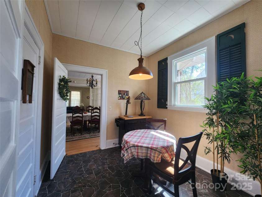 146 Saluda Street, Chester, SC 29706.  MLS# CAR4240226, YatesRealty ID 6483. 