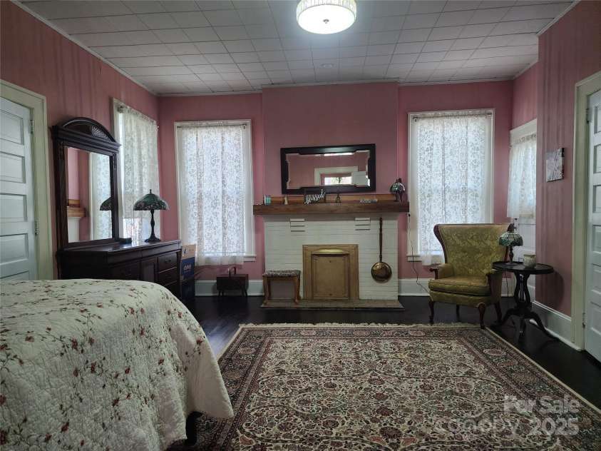 146 Saluda Street, Chester, SC 29706.  MLS# CAR4240226, YatesRealty ID 6483. 