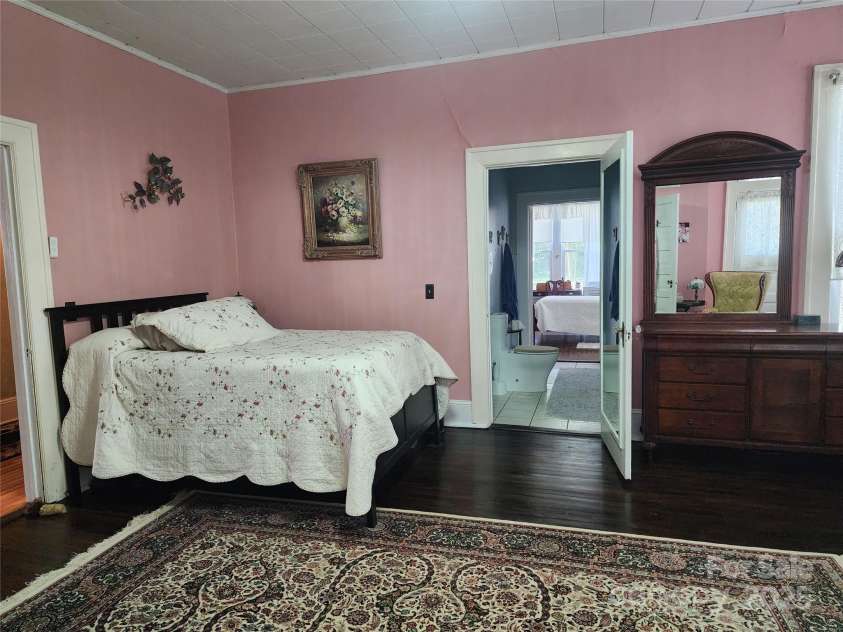 146 Saluda Street, Chester, SC 29706.  MLS# CAR4240226, YatesRealty ID 6483. 