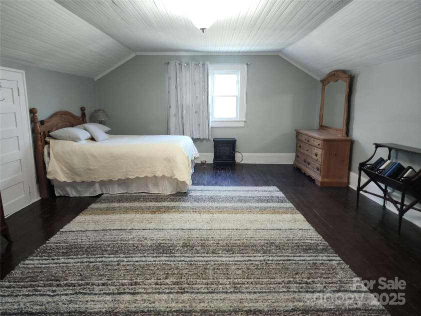 146 Saluda Street, Chester, SC 29706.  MLS# CAR4240226, YatesRealty ID 6483. 