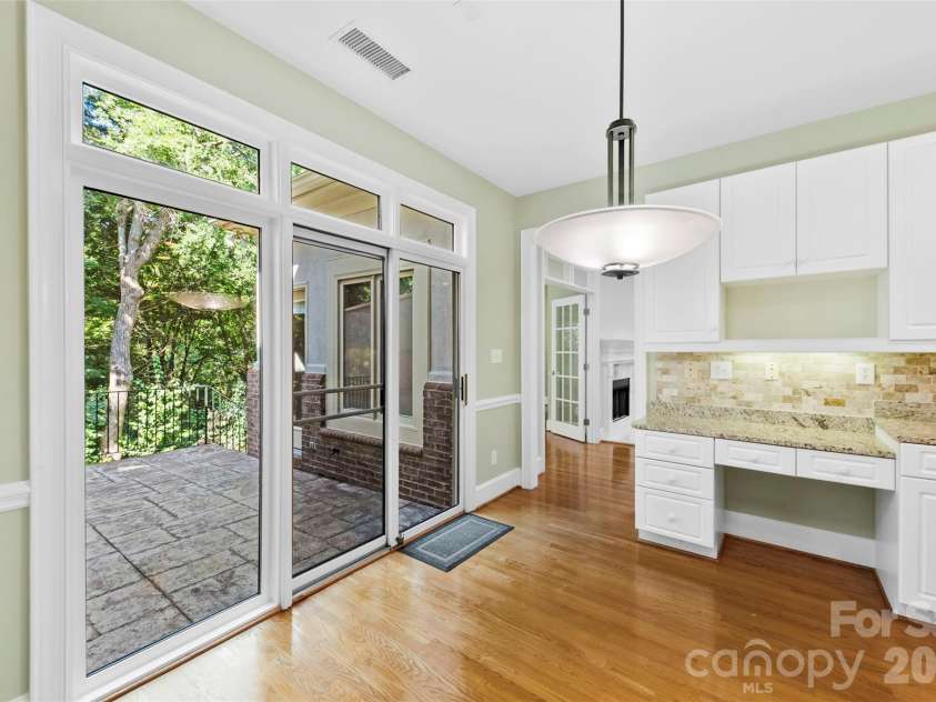 8934 Challis Hill Lane, Charlotte, NC 28226.  MLS# CAR4356123, YatesRealty ID 6483. 