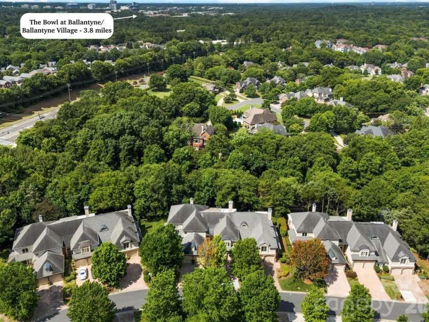 8934 Challis Hill Lane, Charlotte, NC 28226.  MLS# CAR4356123, YatesRealty ID 6483. 