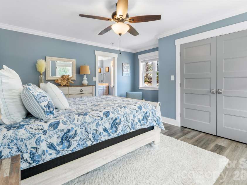 6852 Locke Drive, Sherrills Ford, NC 28673.  MLS# CAR4354705, YatesRealty ID 6484. Bedroom